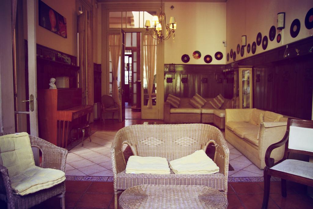 Ukelele Hostel Montevideo Zewnętrze zdjęcie